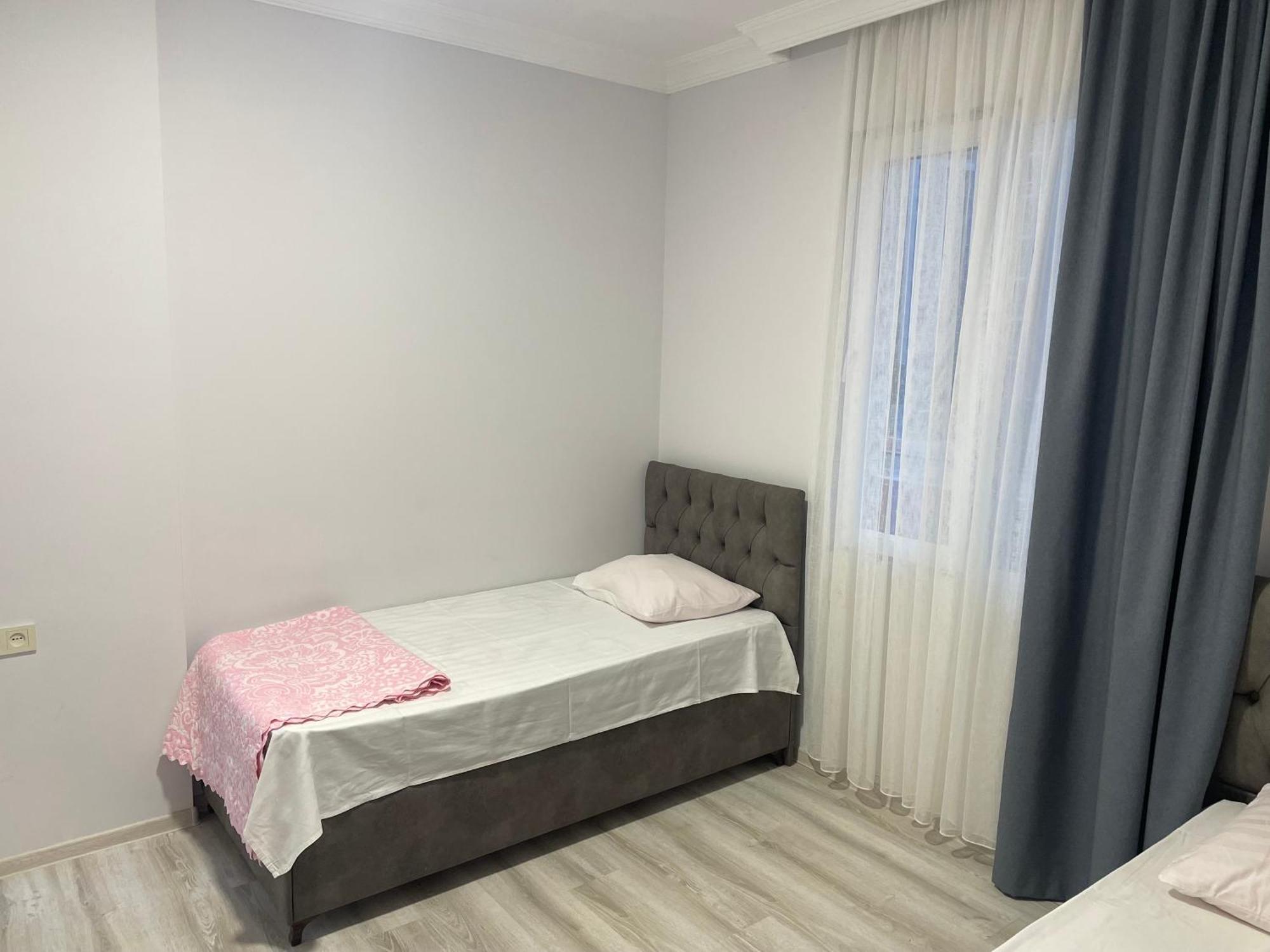 Twins Hotel Gonio Luaran gambar