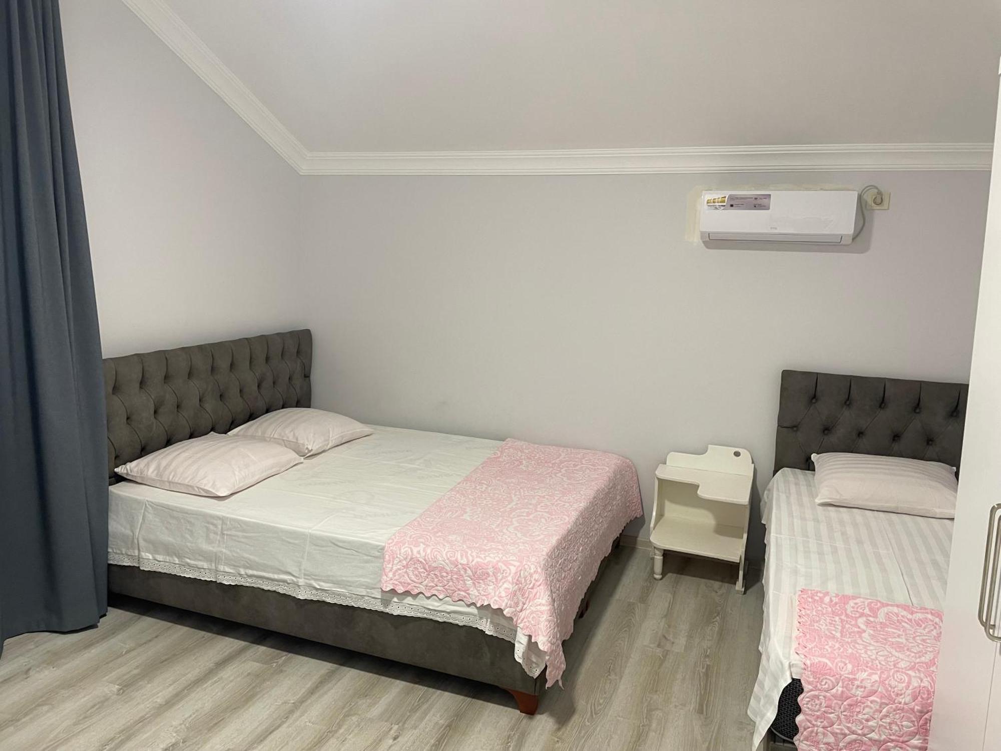 Twins Hotel Gonio Luaran gambar