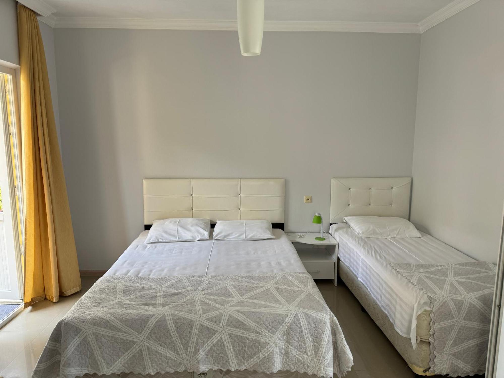 Twins Hotel Gonio Luaran gambar