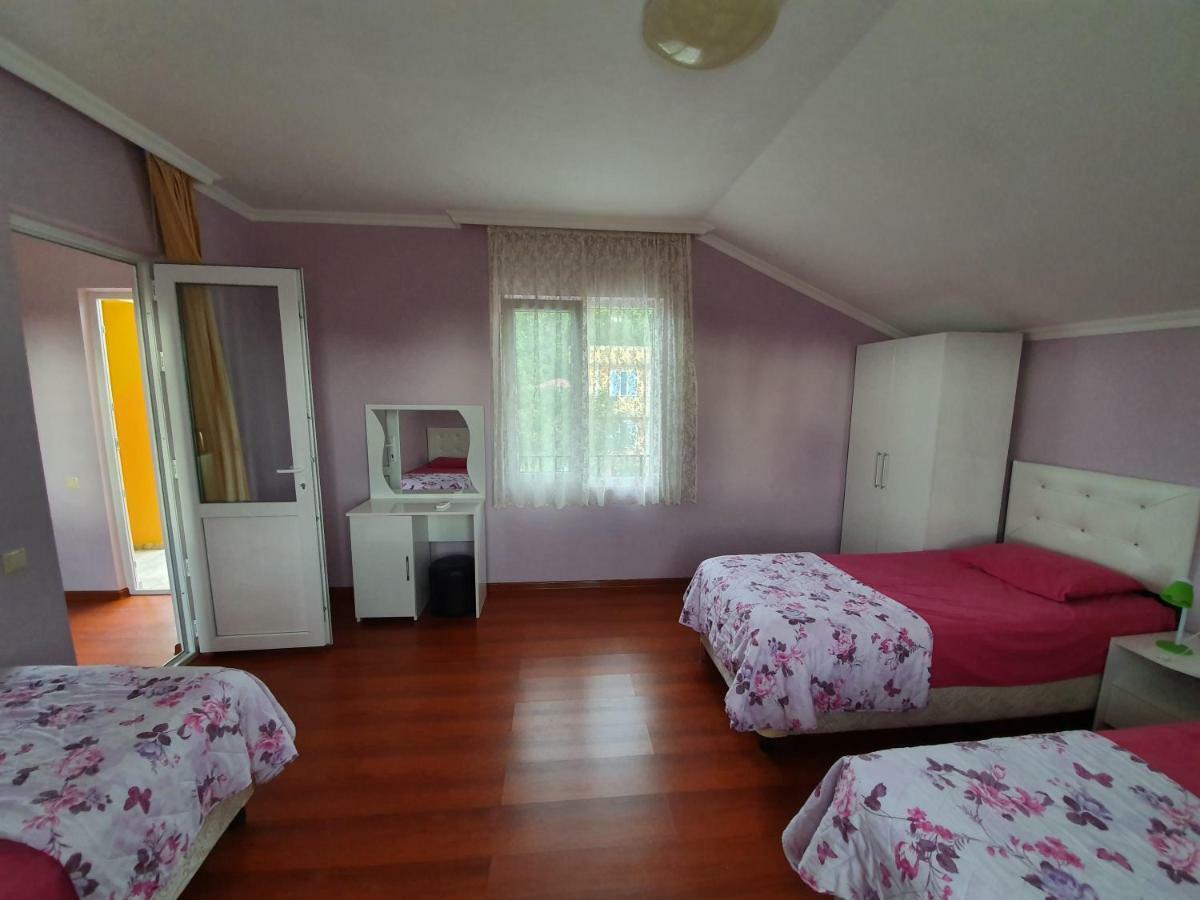 Twins Hotel Gonio Luaran gambar