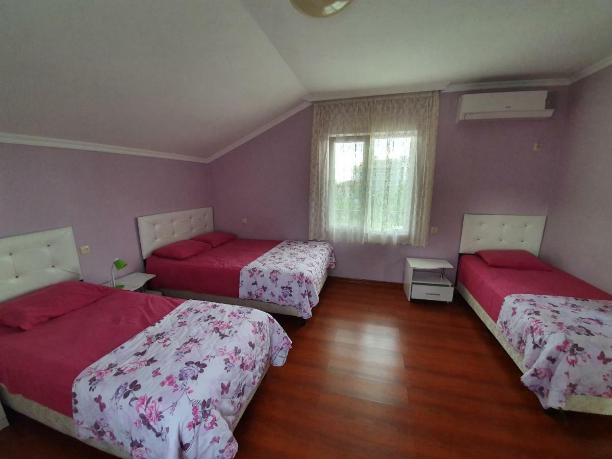 Twins Hotel Gonio Luaran gambar